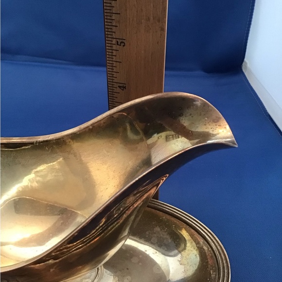 WM Rogers Gravy Boat - Picture 8 of 9